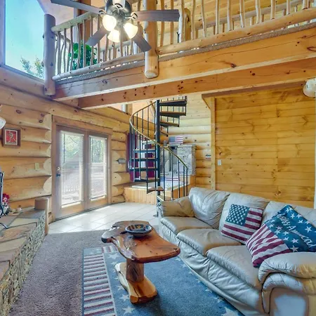 Idyllic Gatlinburg Cabin With Hot Tub And Balcony! Exterior photo