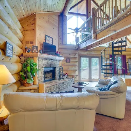 Idyllic Gatlinburg Cabin With Hot Tub And Balcony! Exterior photo