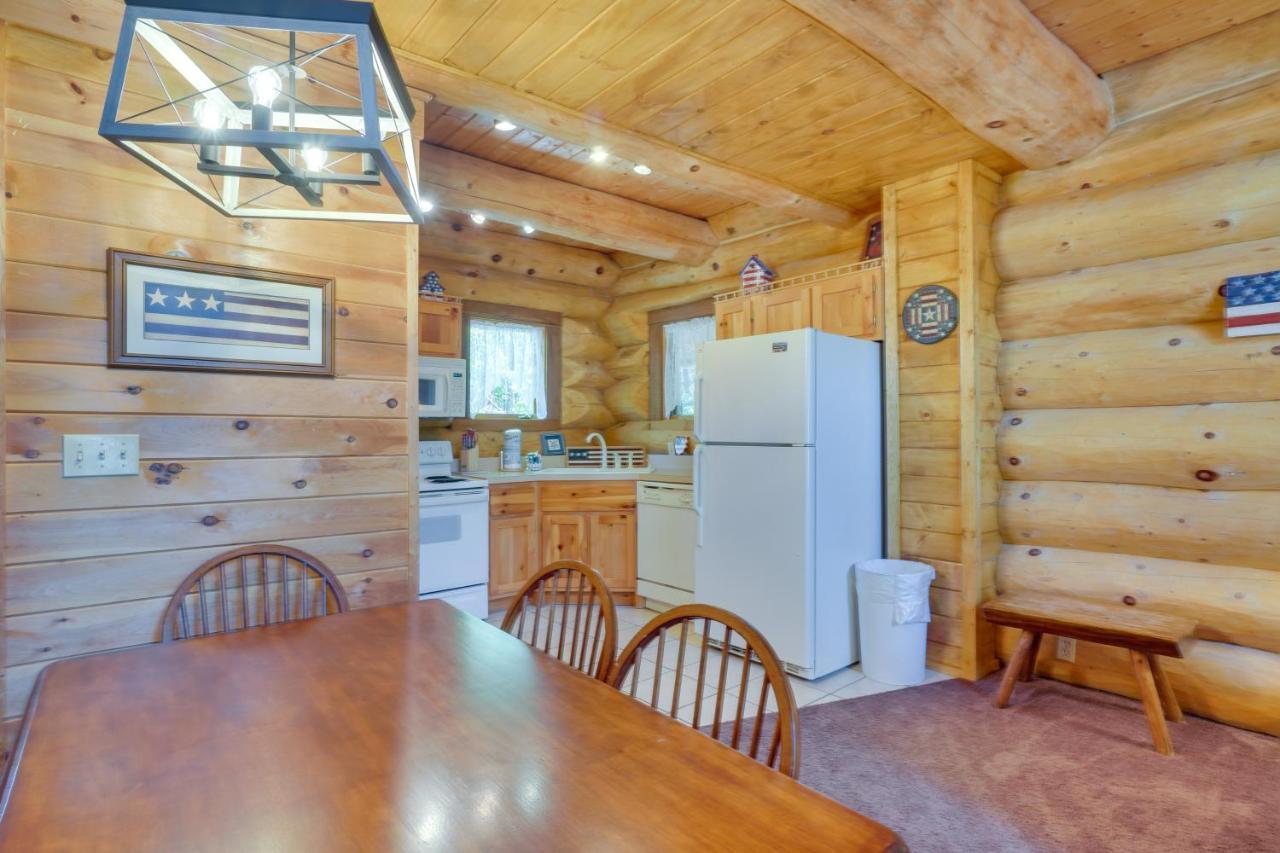 Hébergement de vacances Idyllic With Hot Tub And Balcony! Gatlinburg